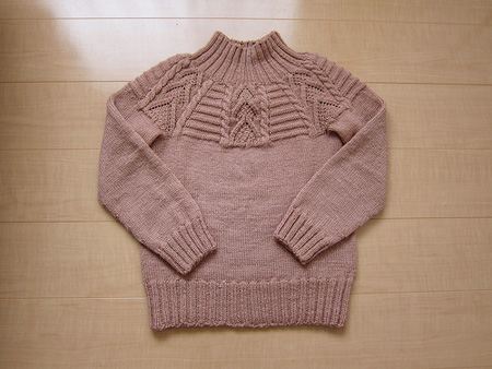 とじ・はぎなし　ネックから編むセーター